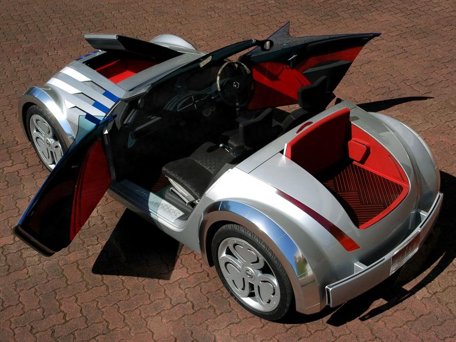 Интерьер Nissan Jikoo Concept 2003 года  (фото 3 из 21)